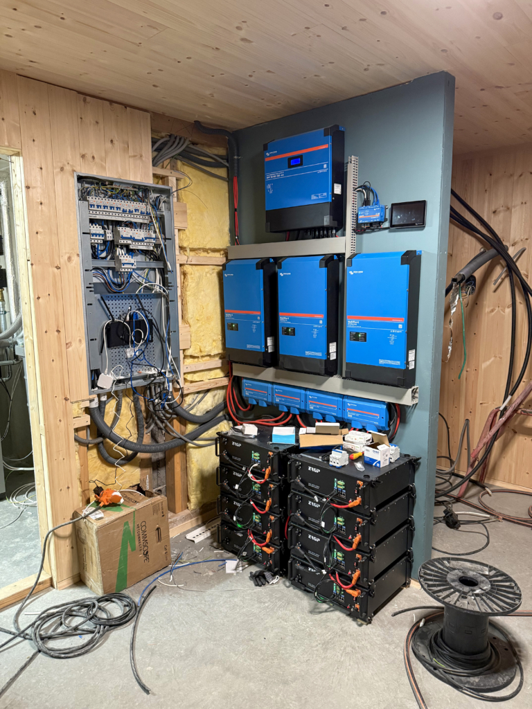 Solcelleanlegg hos Øystein Kleiven. Lalm 2026